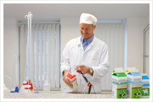 Eigen recepten zorgen voor heerlijke zuivelproducten van de koe- en geitenmelk (foto deneelder.nl)